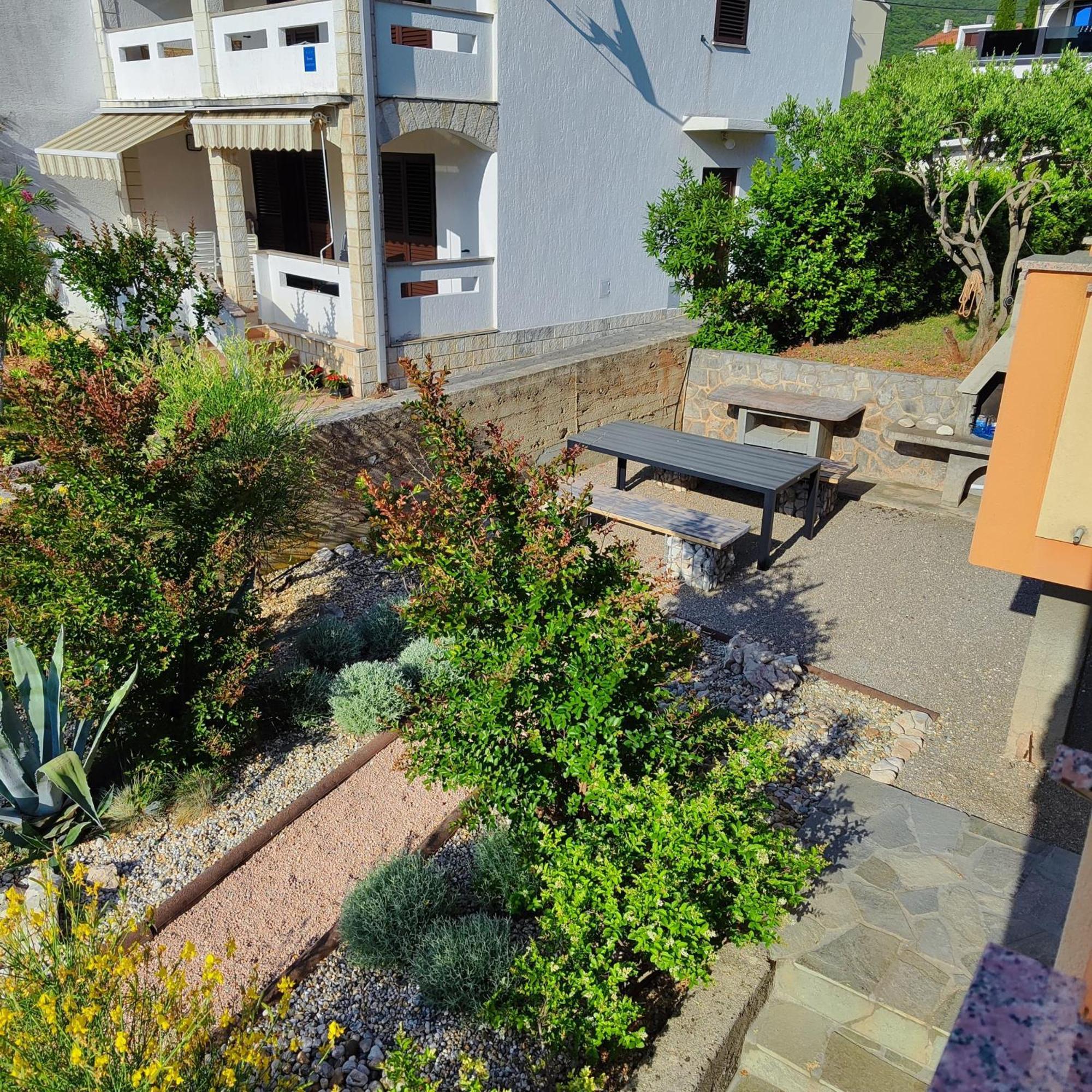 Apartmani Ivana ปูนัต ภายนอก รูปภาพ